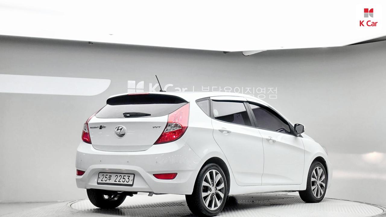 HYUNDAI Accent New Model Wit 1.4 VVT