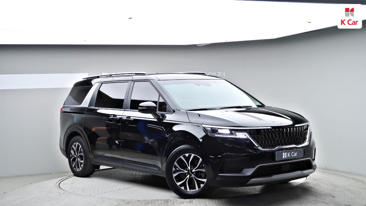 KIA New Carnival 9-Seater Diesel