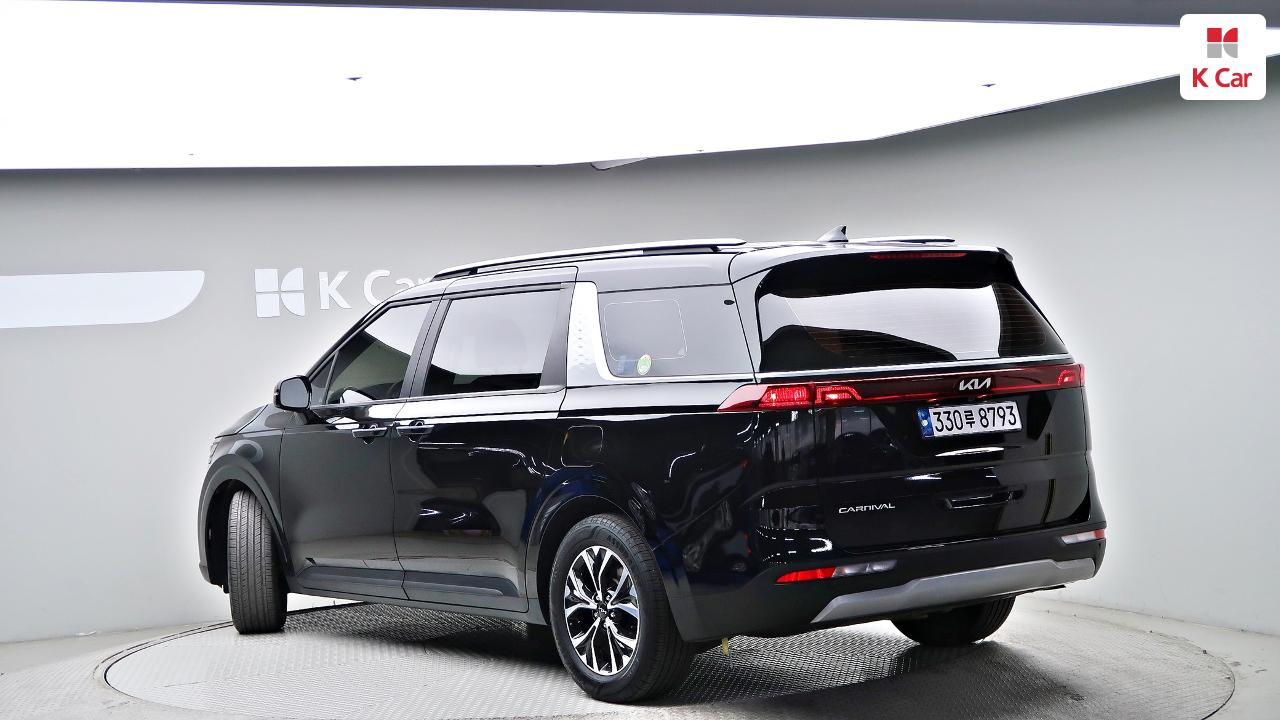 KIA New Carnival 9-Seater Diesel