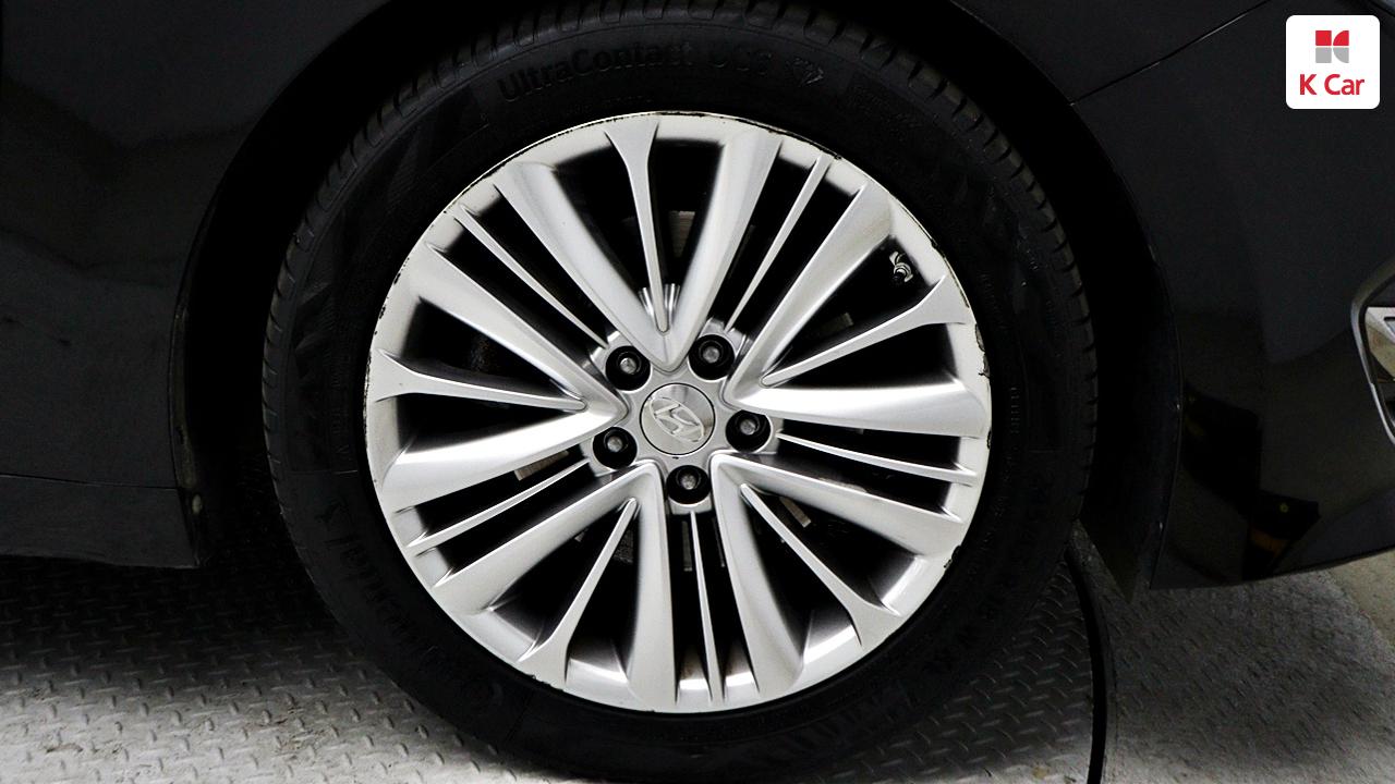 HYUNDAI Aslan G330