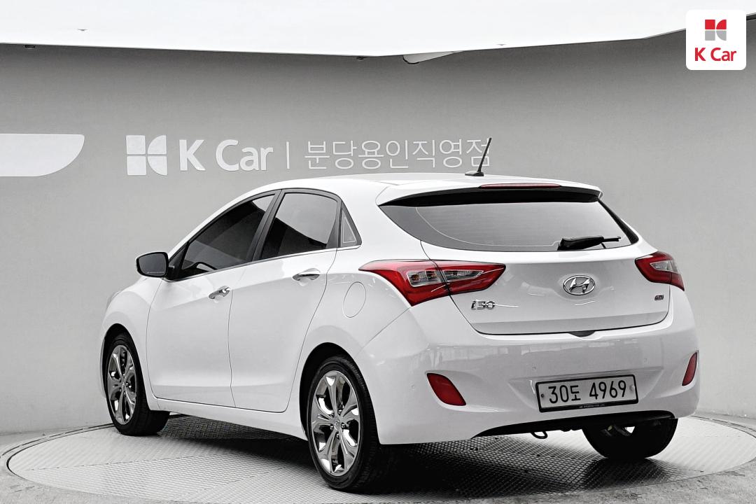 Hyundai i30 New 1.6 GDI Extreme 5