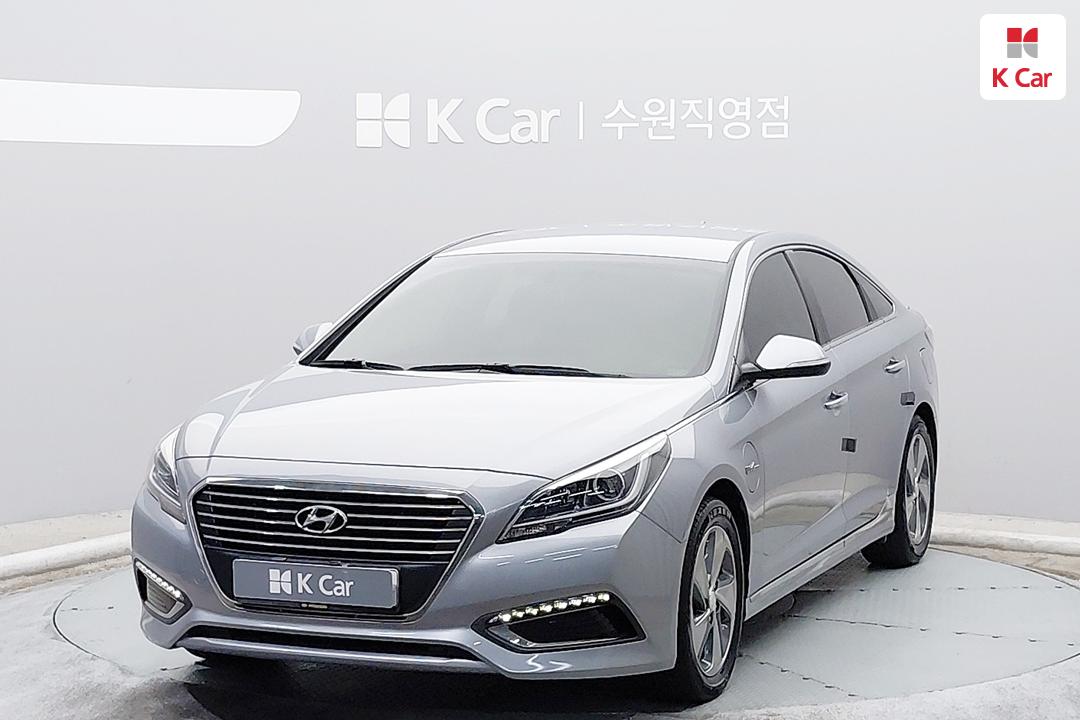 Hyundai Sonata LF Seater Hybrid Premium
