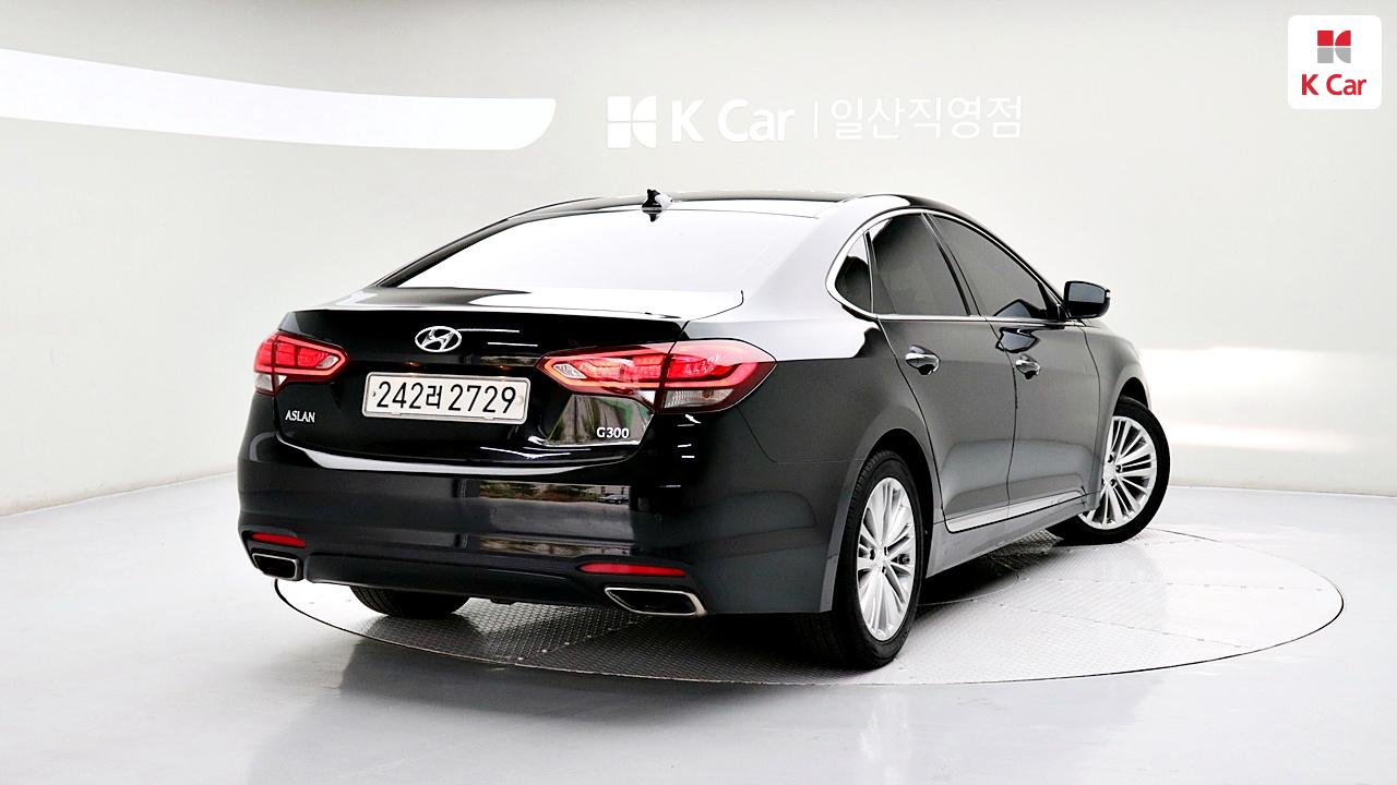 HYUNDAI Aslan G300