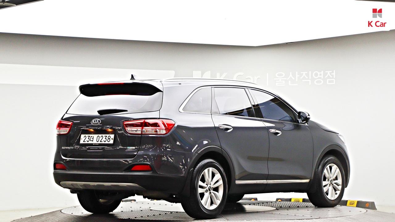 Kia Sorento Diesel 2.0 2WD Prestige 5