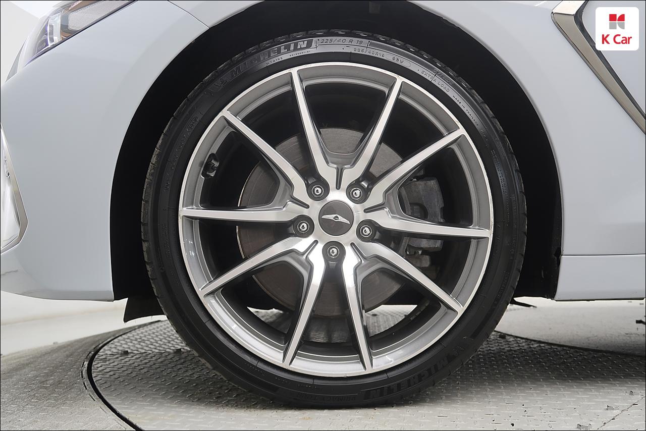 GENESIS G70 3.3T Sports