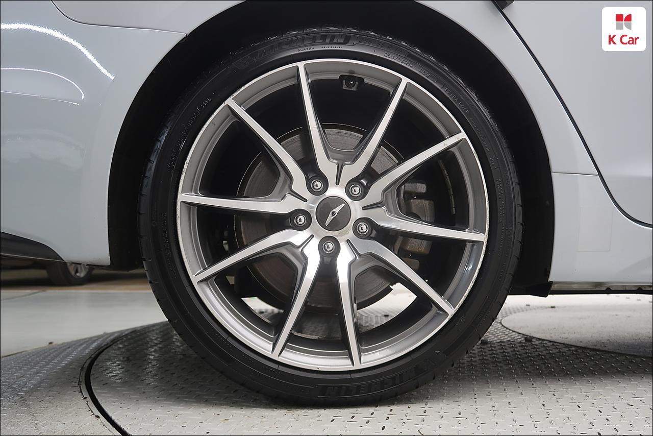 GENESIS G70 3.3T Sports
