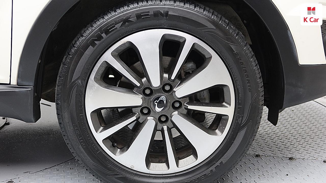 KG MOBILITY(SSANGYONG) New Korando C 2.0 2WD