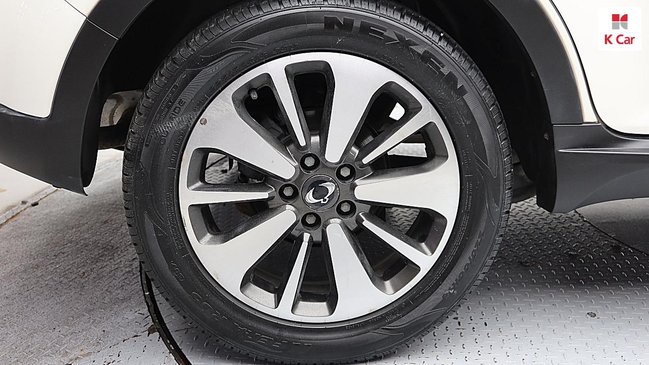 KG MOBILITY(SSANGYONG) New Korando C 2.0 2WD