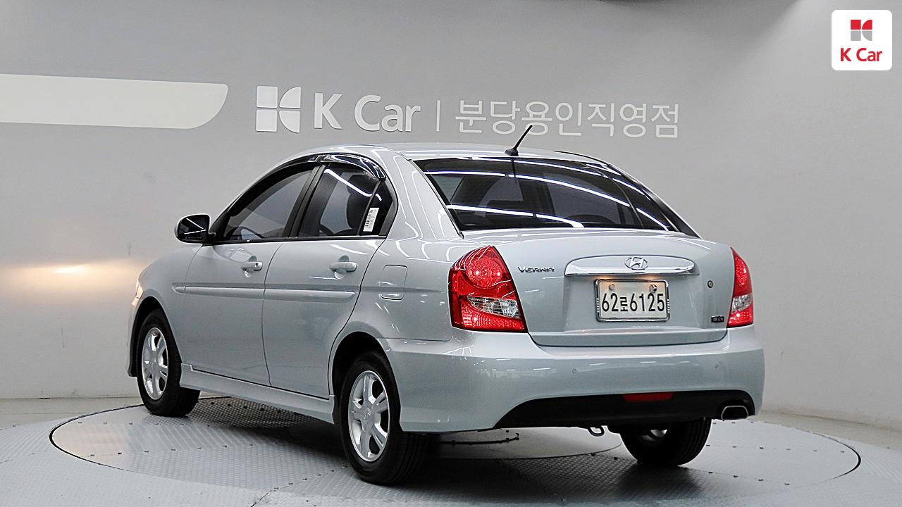현대 베르나 트랜스폼 1.4 DOHC 럭셔리
