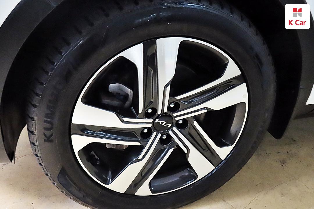 Kia Sorento Hybrid Gasoline Turbo 1.6 2WD Prestige 6