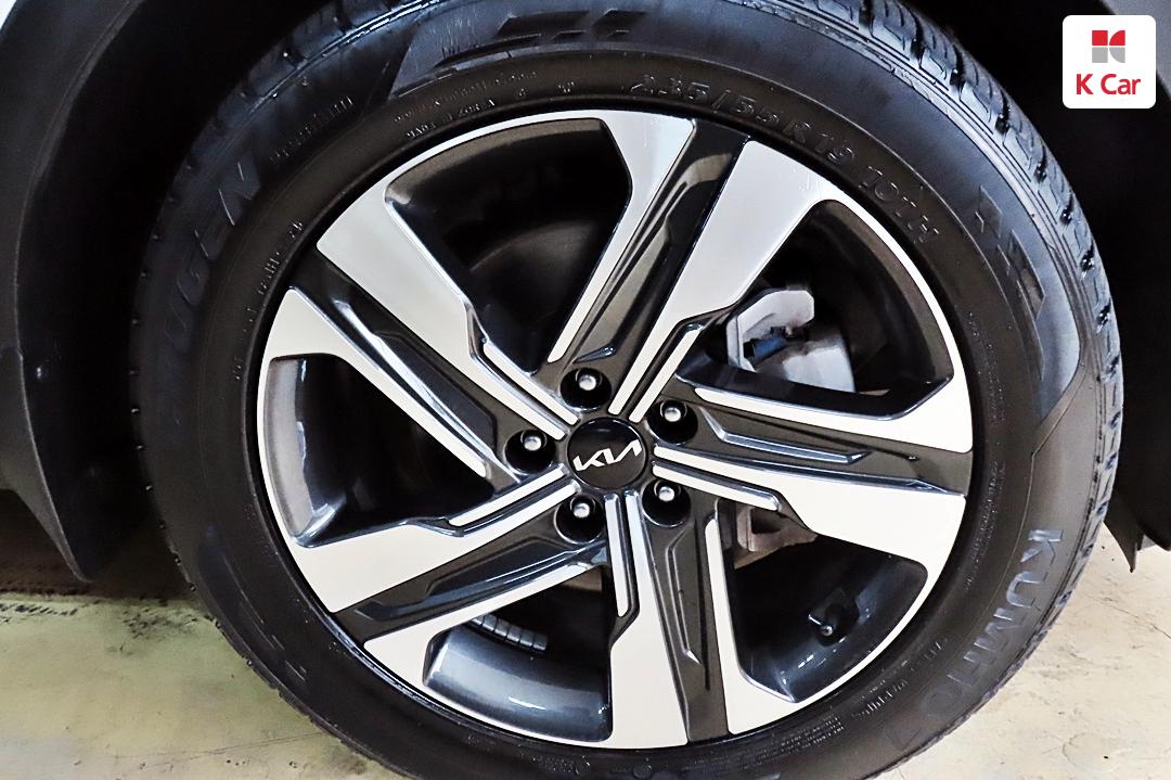 Kia Sorento Hybrid Gasoline Turbo 1.6 2WD Prestige 8