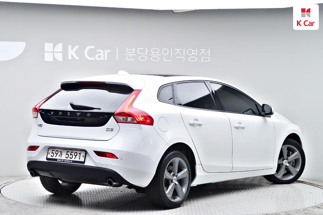 Volvo V40 D3 Momentum 3