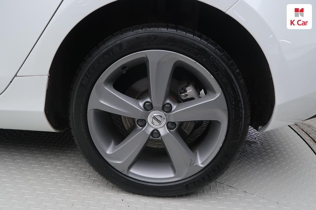 Volvo V40 D3 Momentum 7