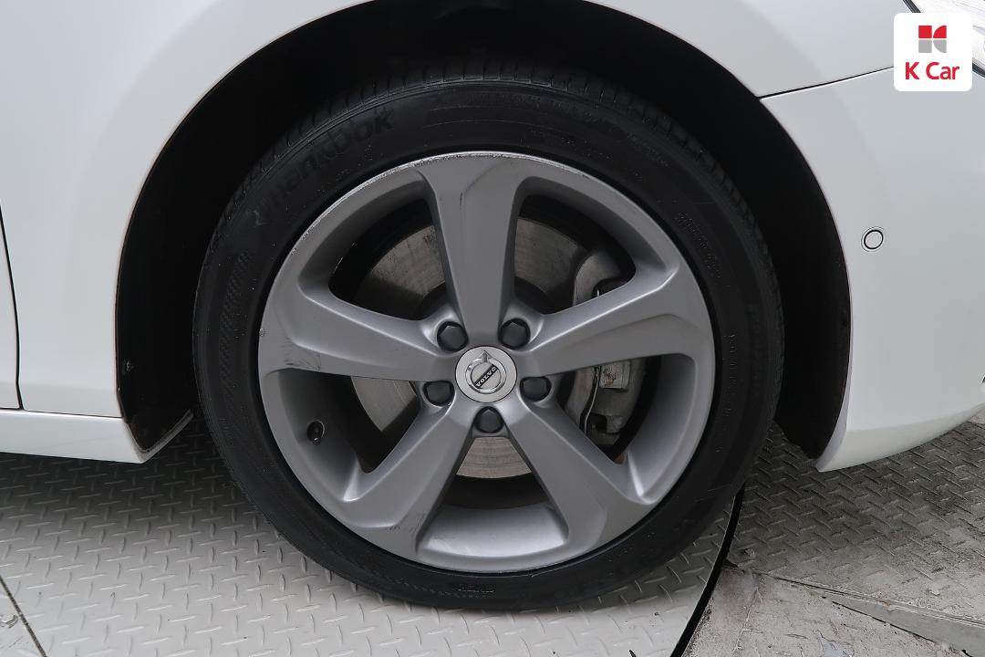 Volvo V40 D3 Momentum 8