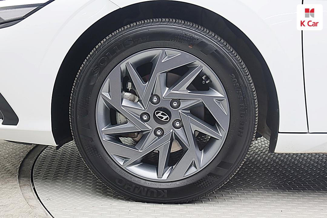 Hyundai Avante CN7 Gasoline 1.6 Modern — фото 5