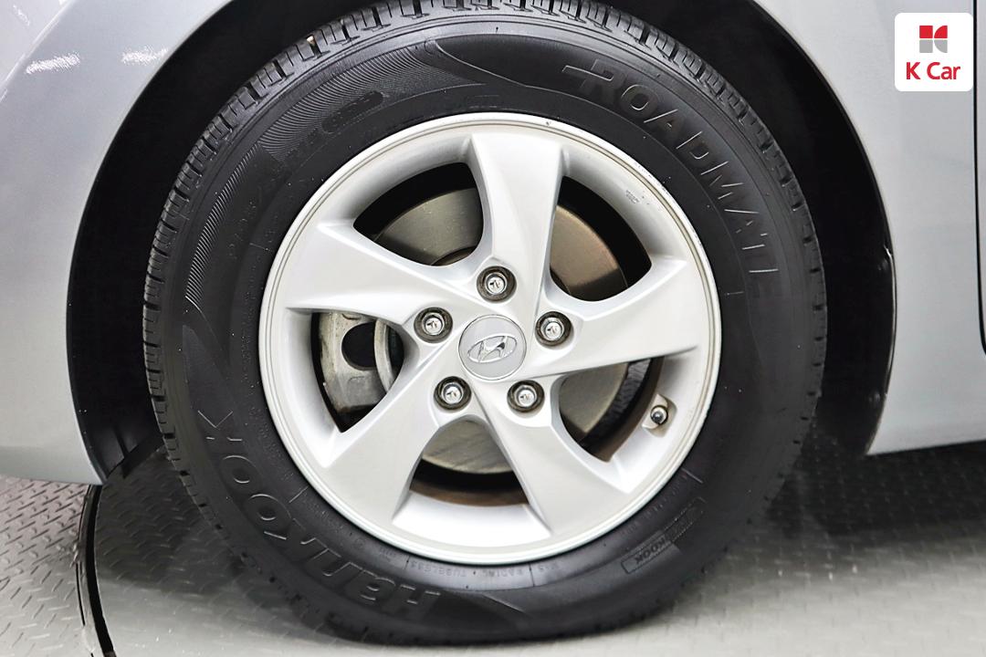 Hyundai Avante 1.6 GDi Smart Base Type 6