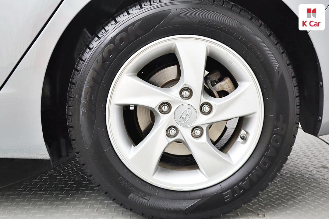 Hyundai Avante 1.6 GDi Smart Base Type 7