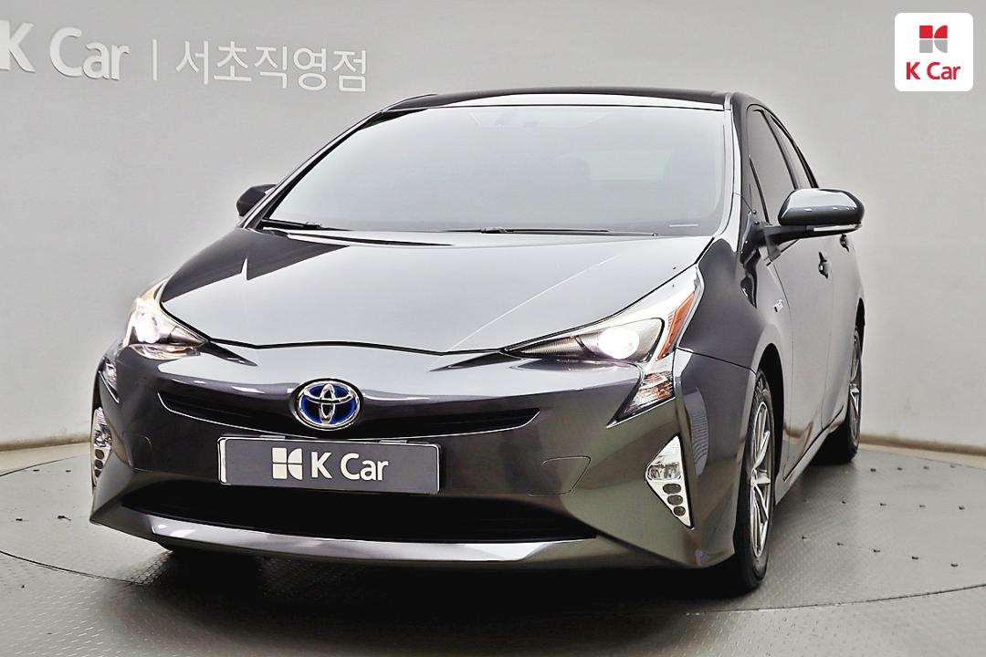 Toyota Prius 1.8 E