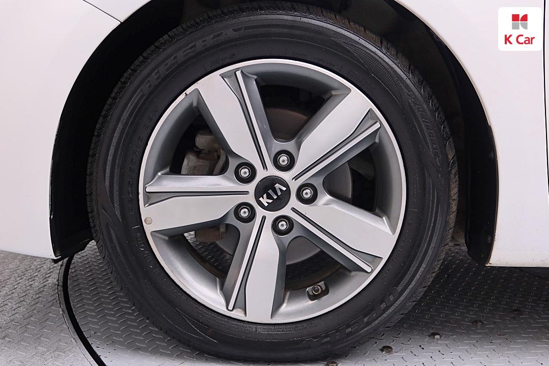 Kia K3 Prestige No sub-trim 6