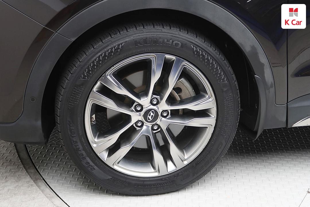 Hyundai Maxcruz Gasoline 3.3 4WD Finest Edition 6