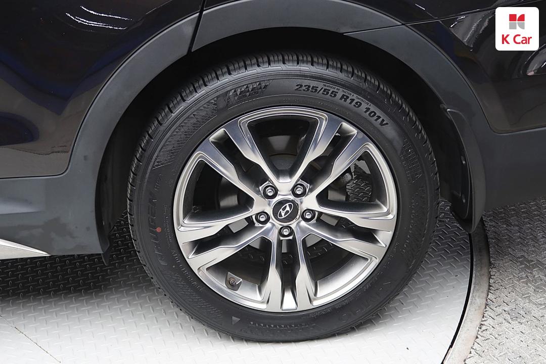 Hyundai Maxcruz Gasoline 3.3 4WD Finest Edition 7