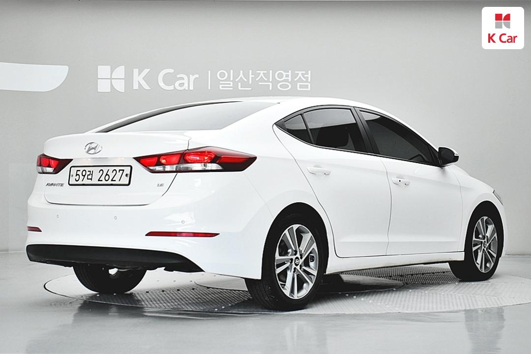 Hyundai Avante AD 1.6 GDI Value Plus 5