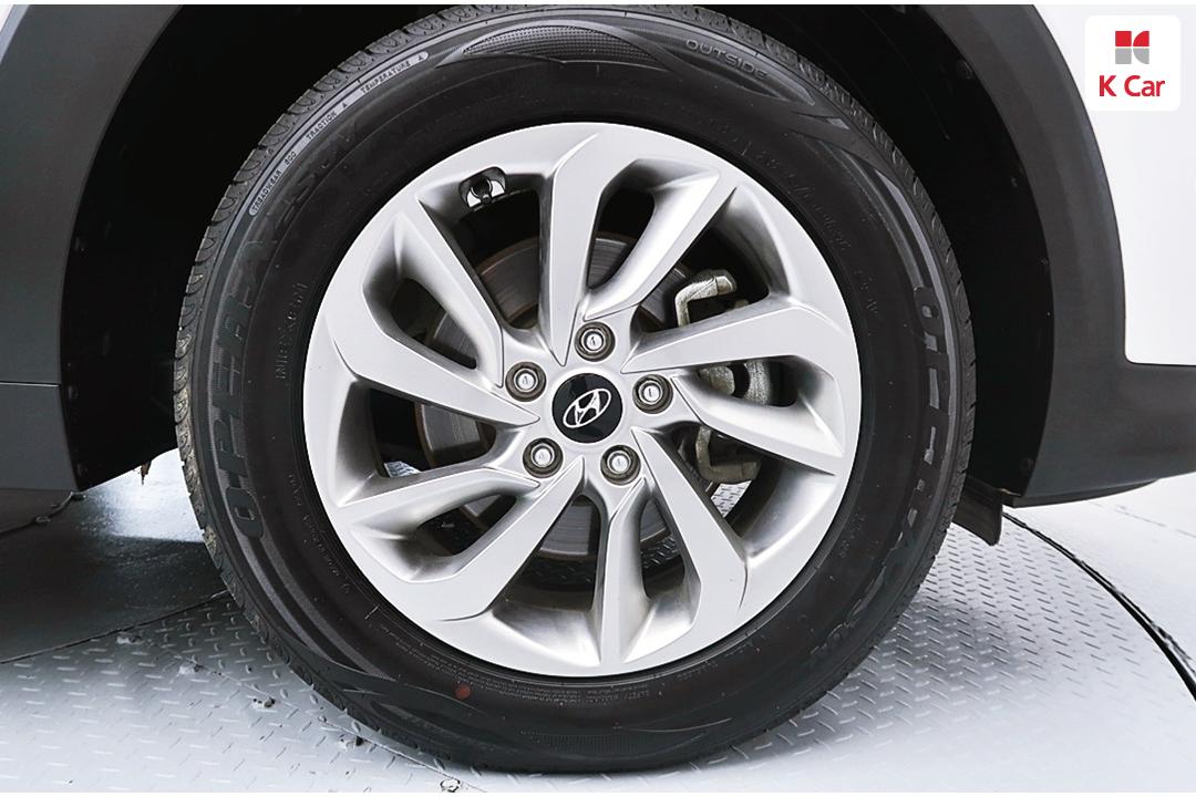 Hyundai Tucson Gasoline 1.6 Turbo 2WD Style 8
