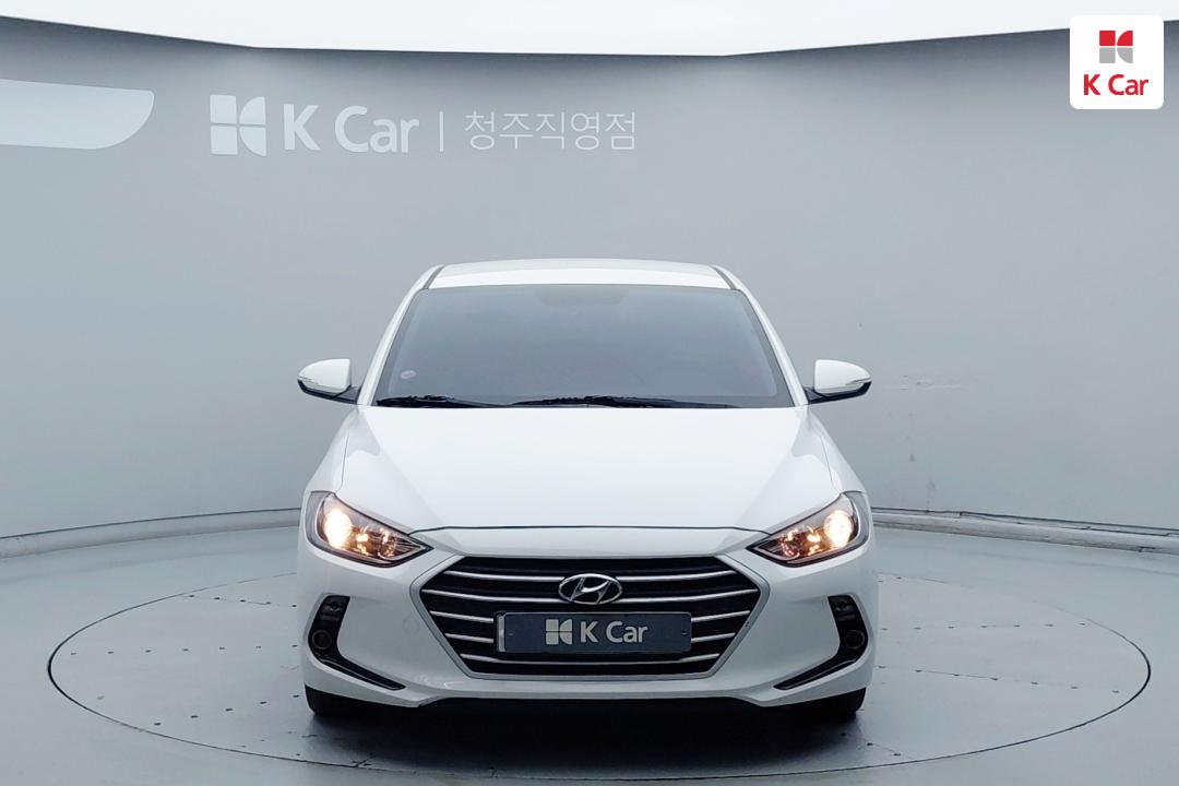 Hyundai Avante AD 1.6 GDI Value Plus 4
