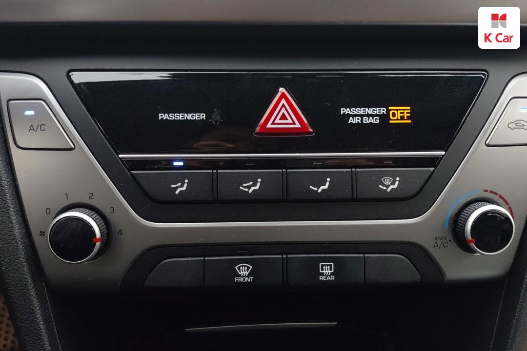 Hyundai Avante AD 1.6 GDI Value Plus 10