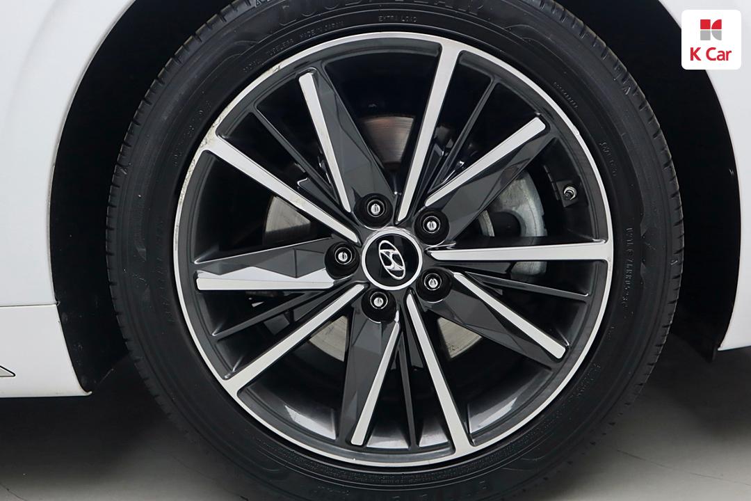 Hyundai Grandeur Gasoline 2.5 LeBlanc 8