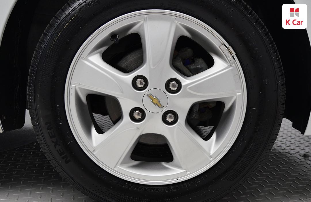 Chevrolet Spark The Next LT Plus 8