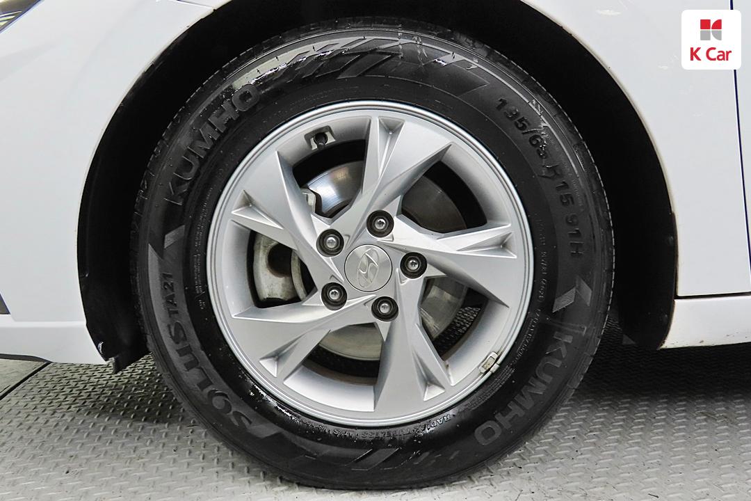 Hyundai Avante CN7 Gasoline 1.6 Modern 6
