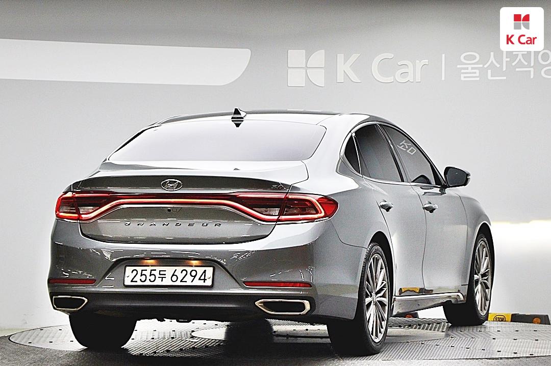 Hyundai Grandeur IG 3.0 Exclusive Special 3