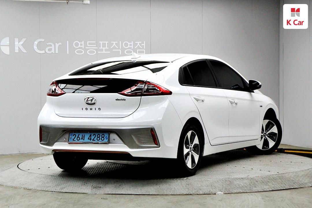 Hyundai IONIQ Electric I 5