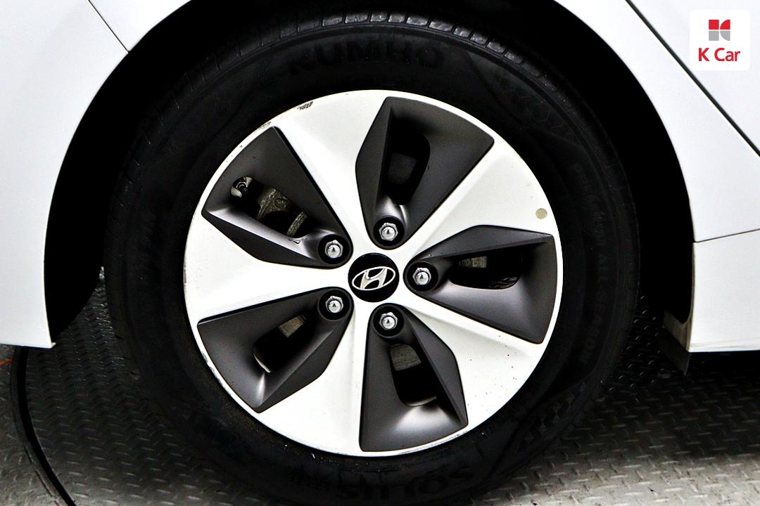 Hyundai IONIQ Electric I 9