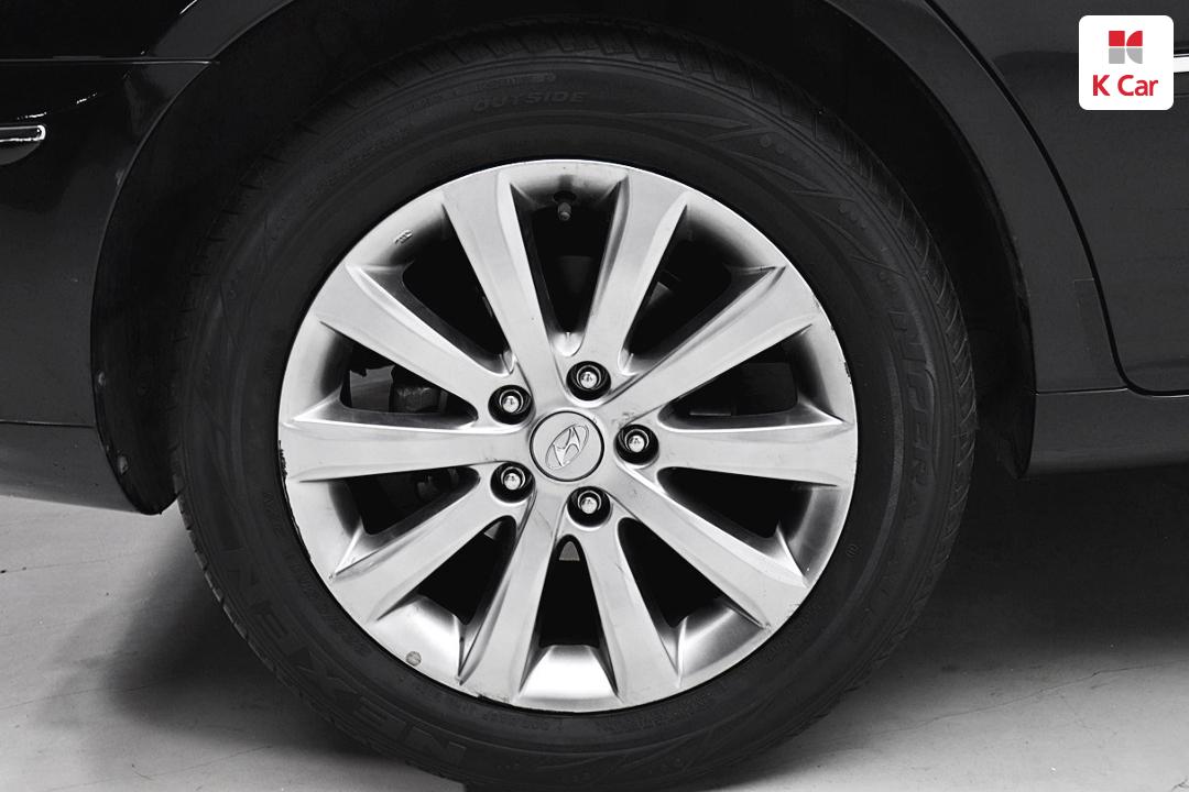 Hyundai Grandeur New Luxury Q270 Luxury Base Type 9