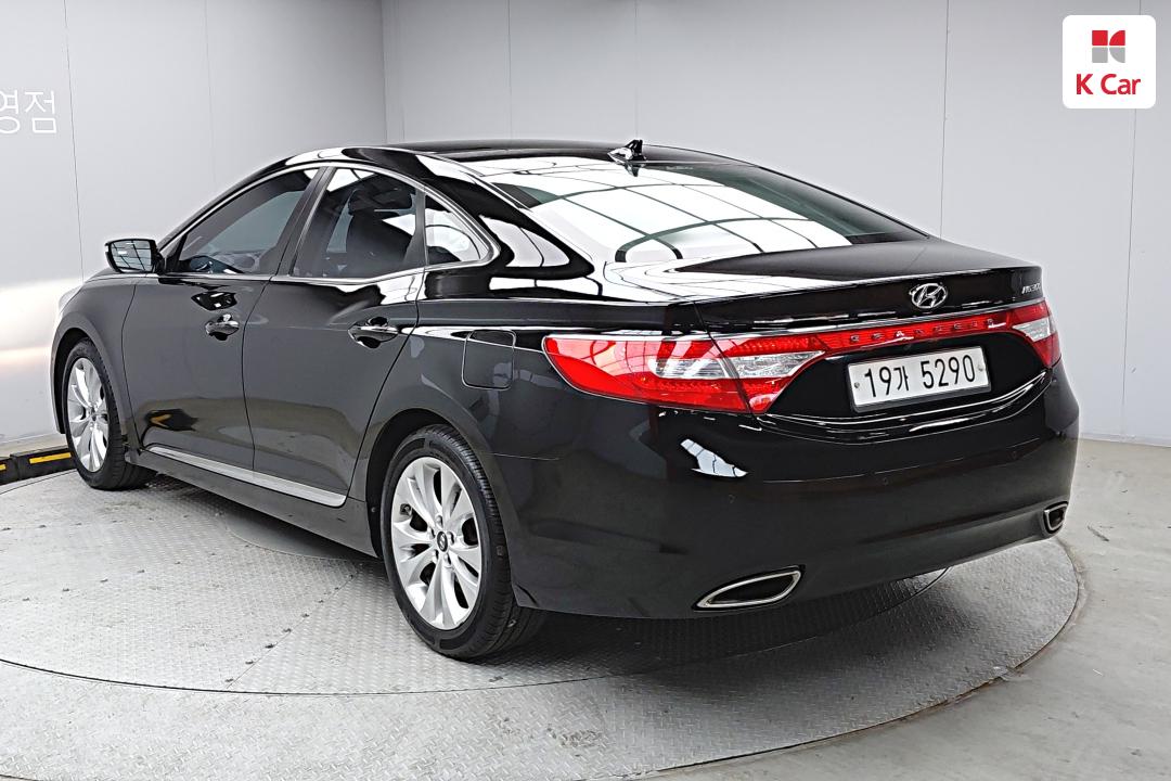 Hyundai Grandeur HG HG300 Royal 3