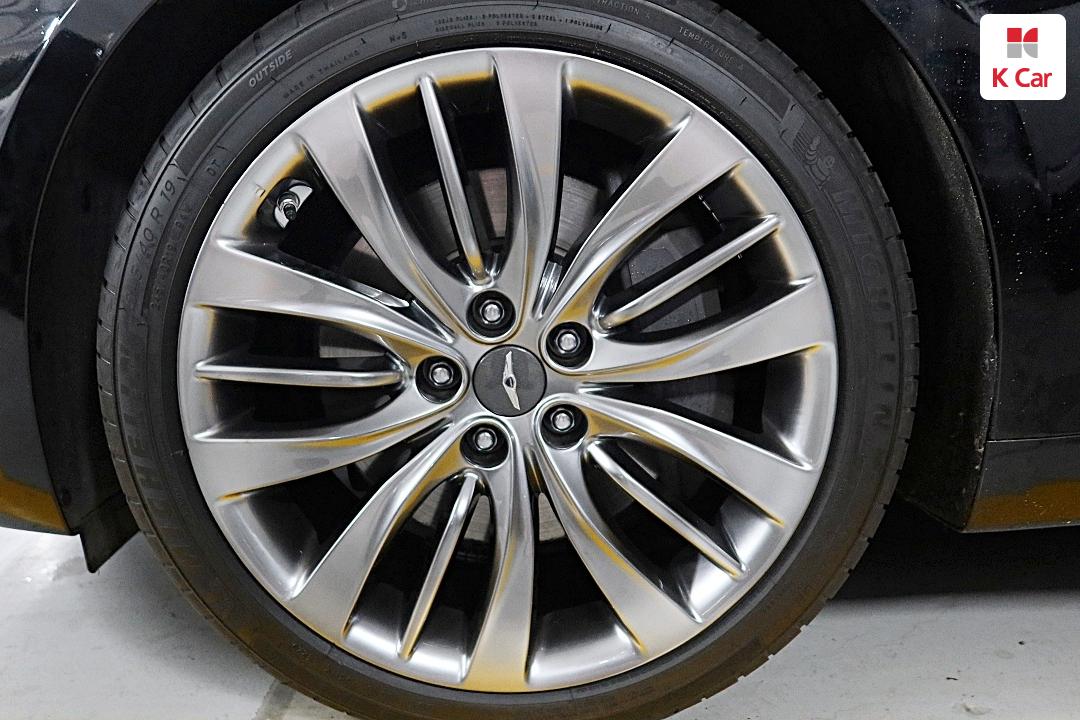 Genesis G80 3.3 GDI AWD Premium Luxury 6