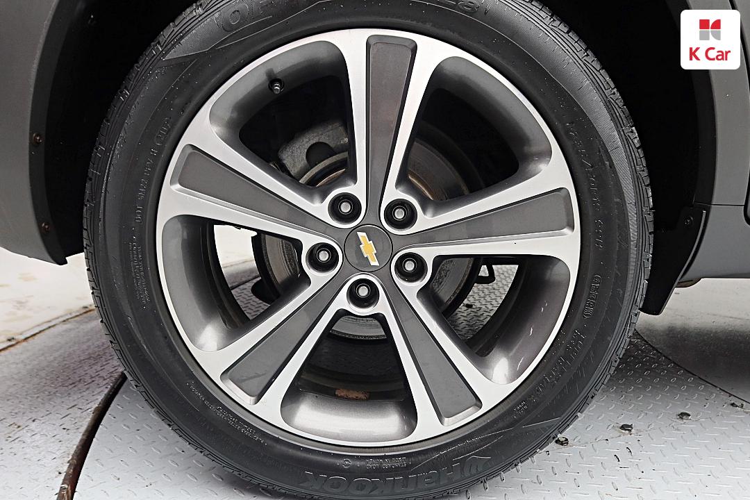 Chevrolet Captiva 2WD LT Deluxe Pack 9