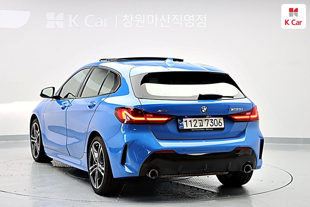 BMW 1 Series F40 Gasoline 2WD 120i M Sport — фото 2
