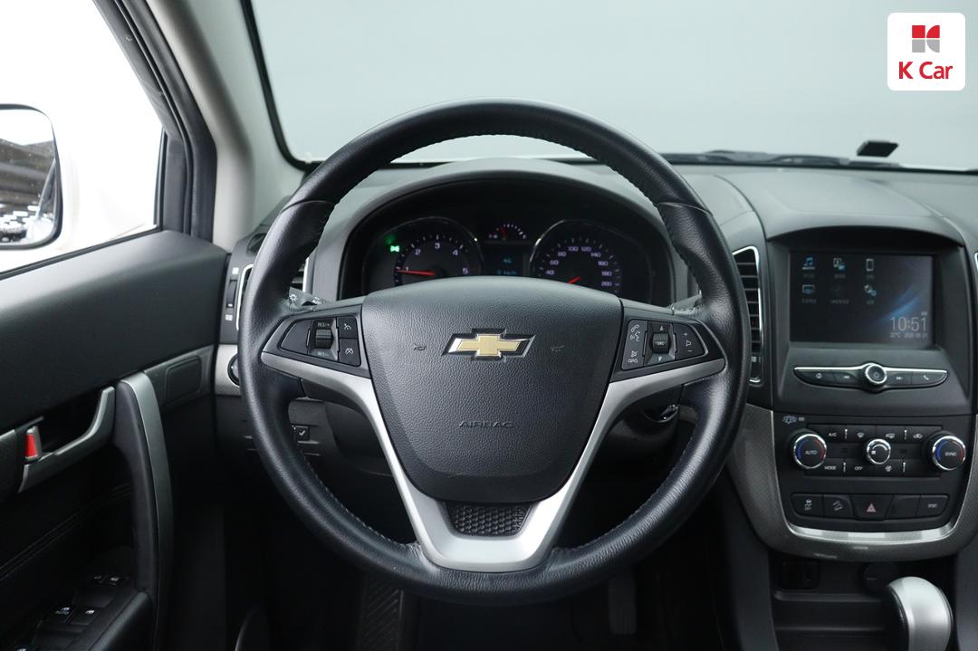 Chevrolet Captiva 2WD LT Deluxe Pack 9
