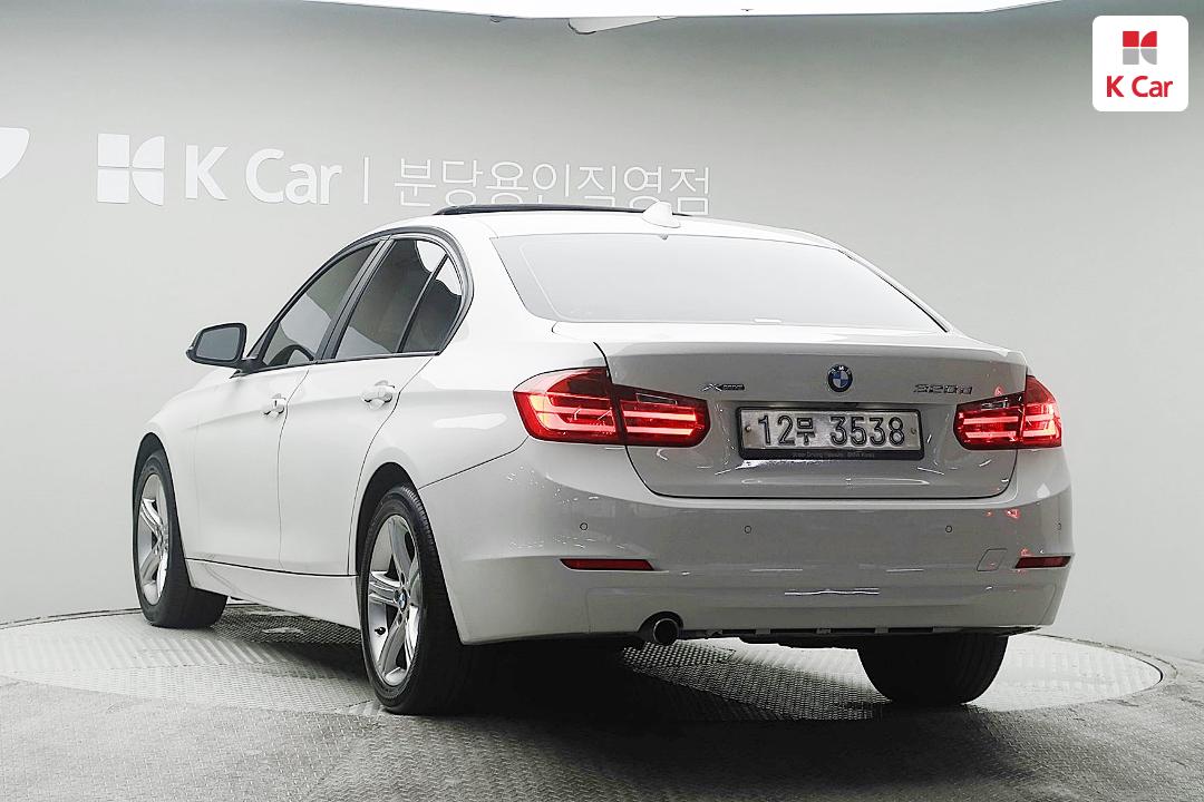 BMW 3 Series F30 320d xDrive 3