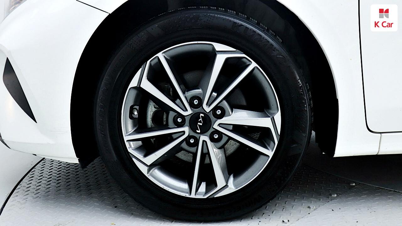 KIA The New K3 1.6 Gasoline