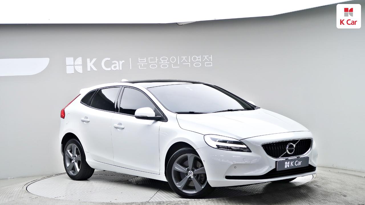 VOLVO V40 (2nd Generation) D3