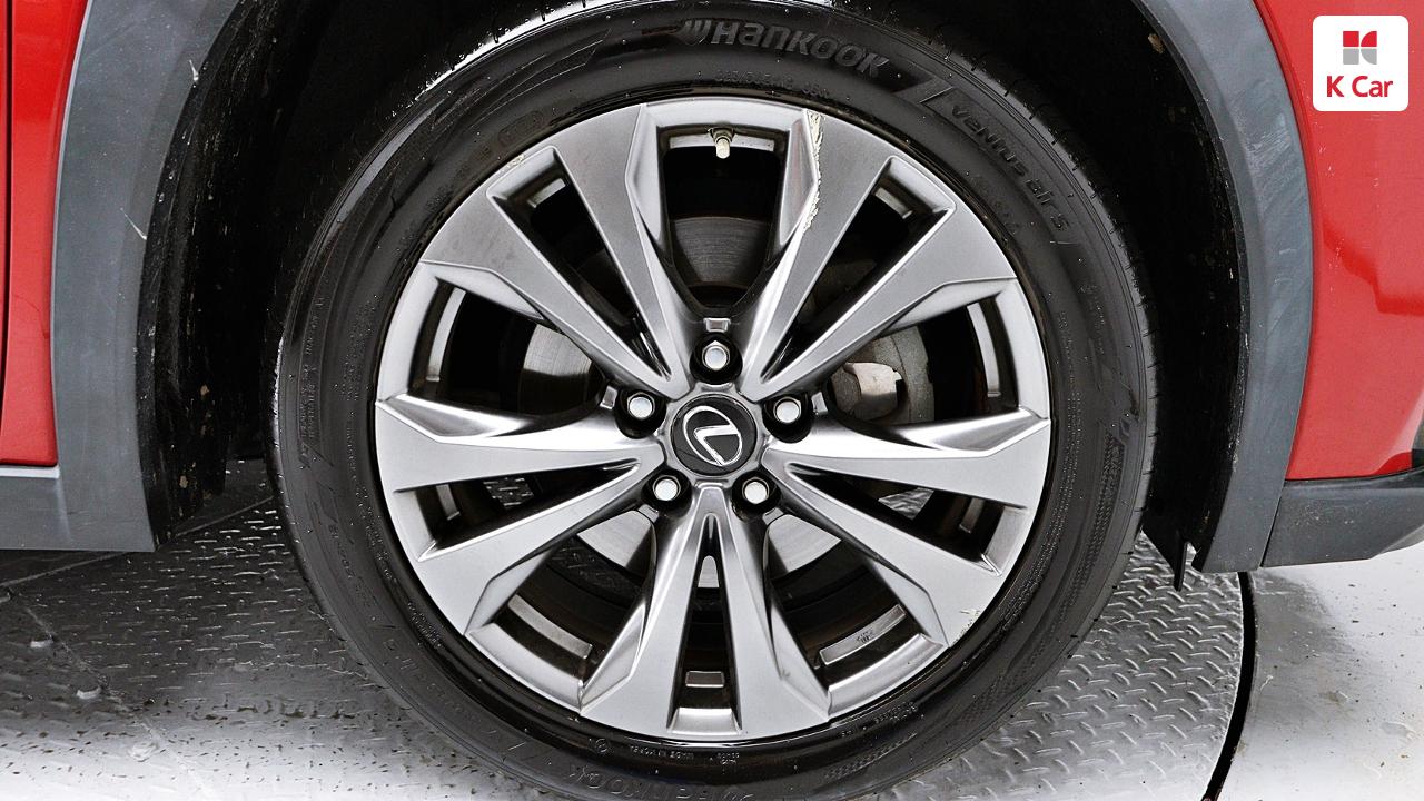 LEXUS UX 250h 2WD