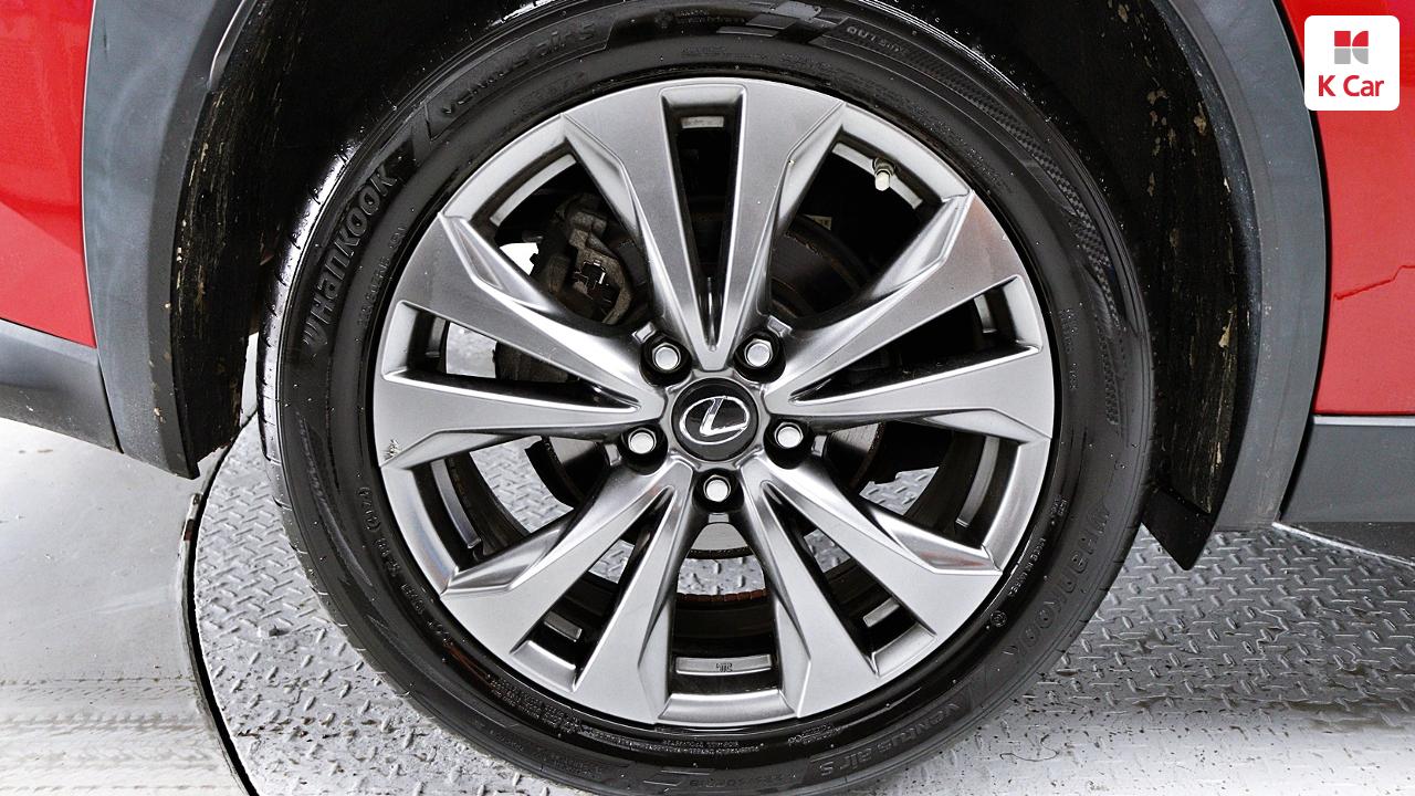LEXUS UX 250h 2WD