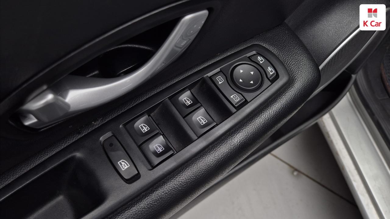 RENAULT(SAMSUNG) SM3 Neo RE