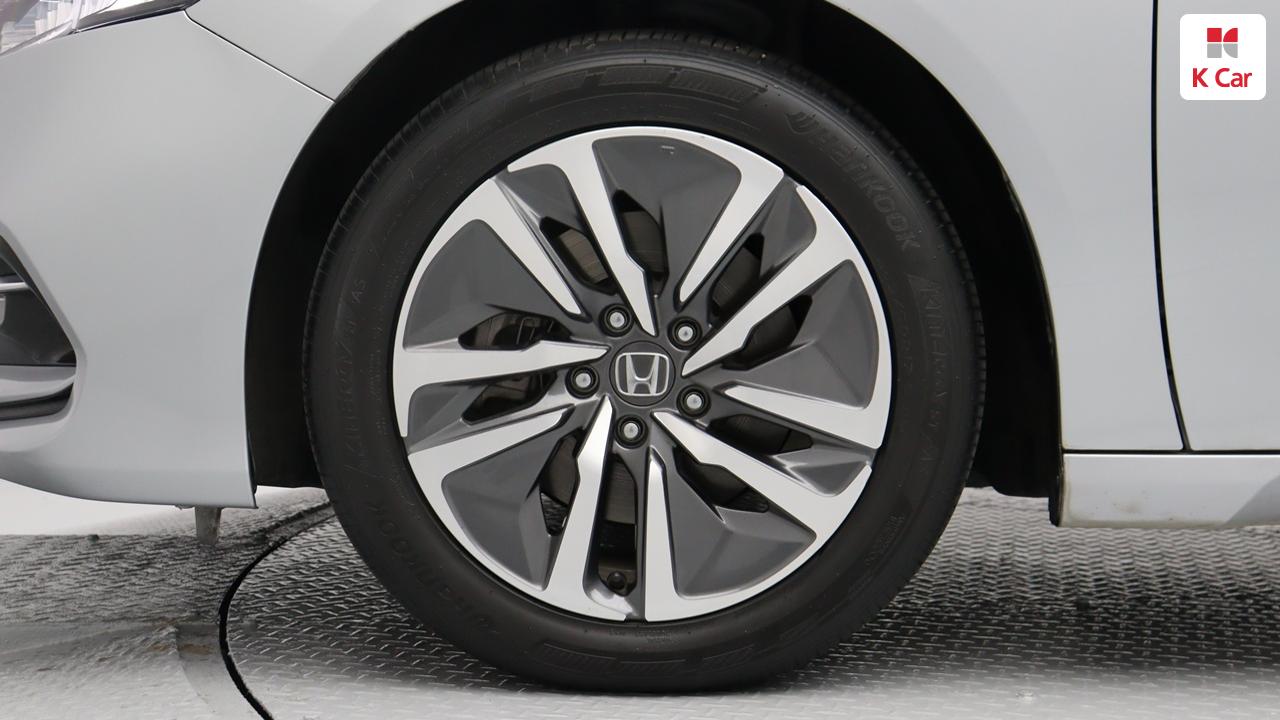 HONDA Accord (10th Generation) 2.0 Hybrid