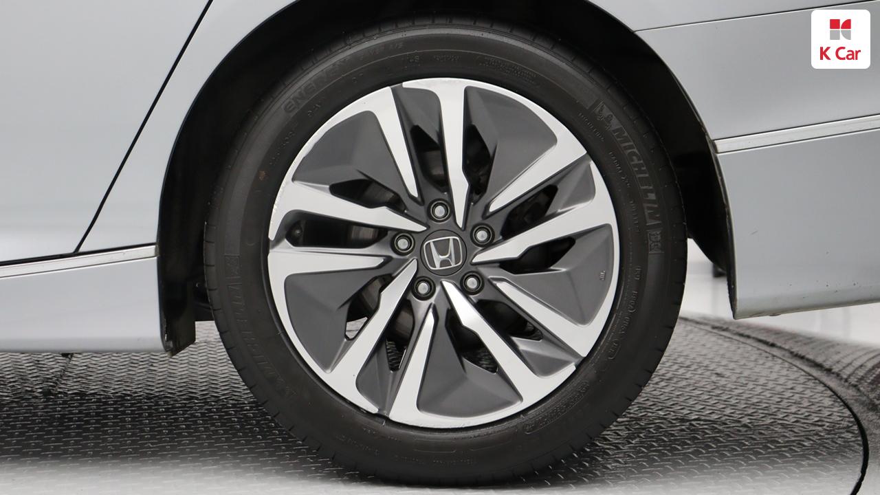 HONDA Accord (10th Generation) 2.0 Hybrid