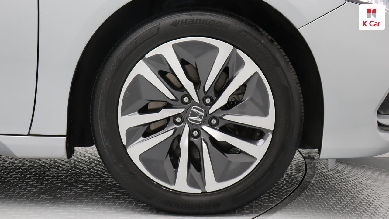 HONDA Accord (10th Generation) 2.0 Hybrid